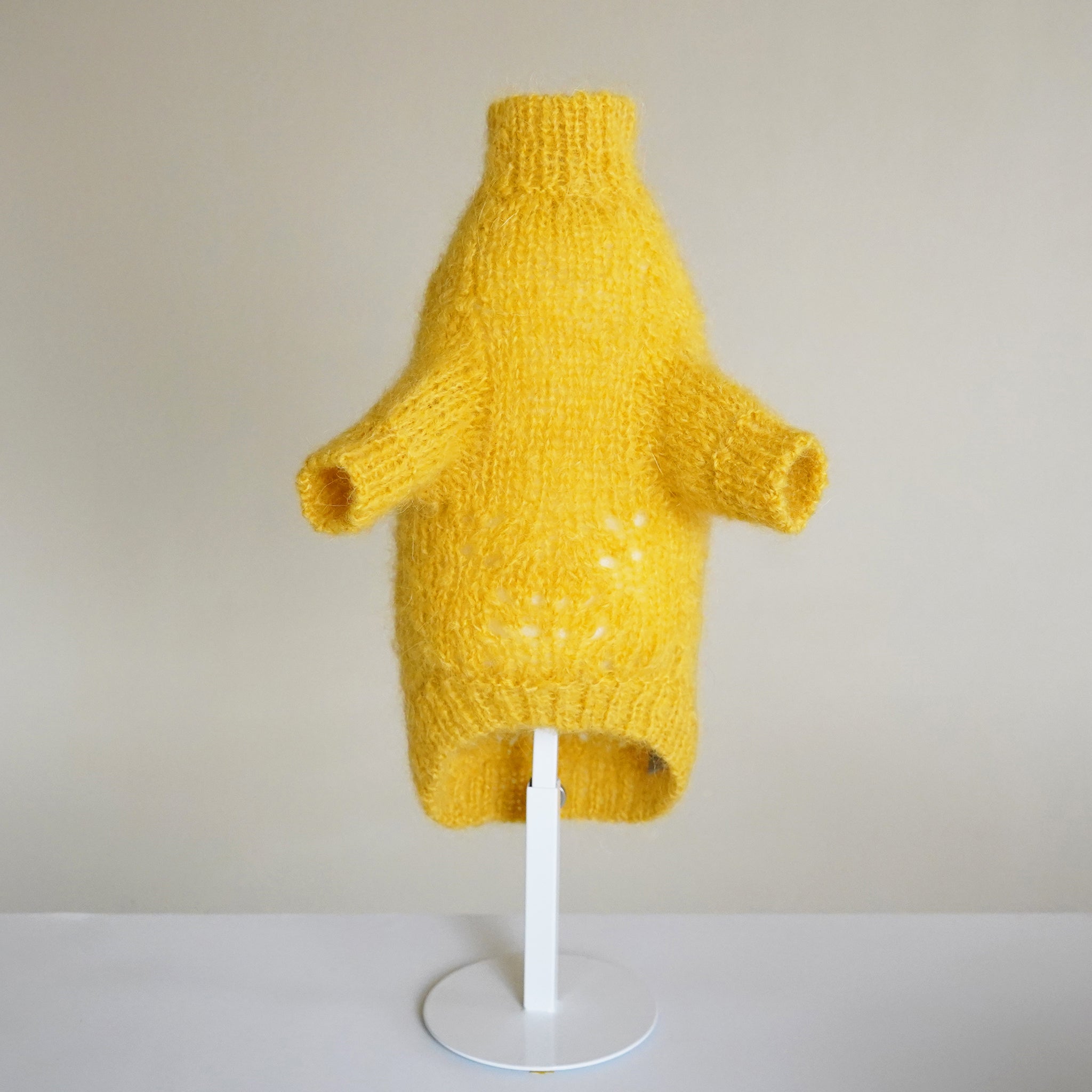 openwork sweater 001